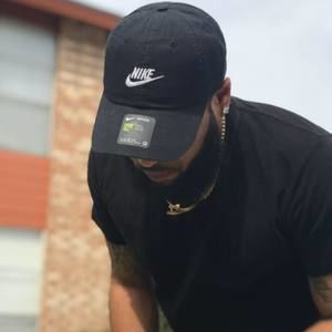 Meet your Posher, Justin